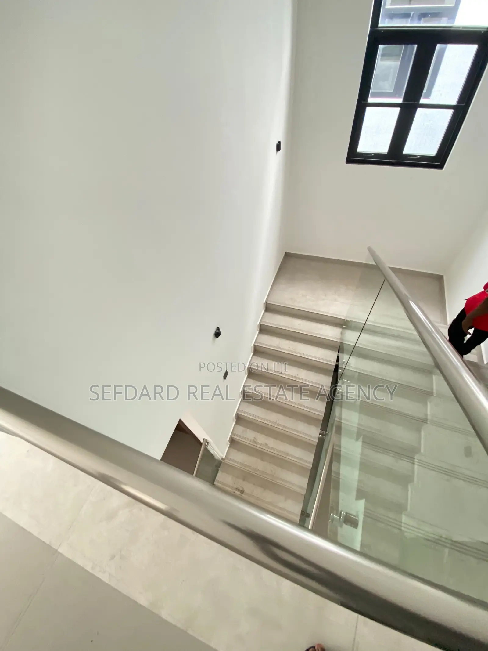 4bdrm Duplex in Sefdard Properties, Adjiriganor for sale in Adjiriganor