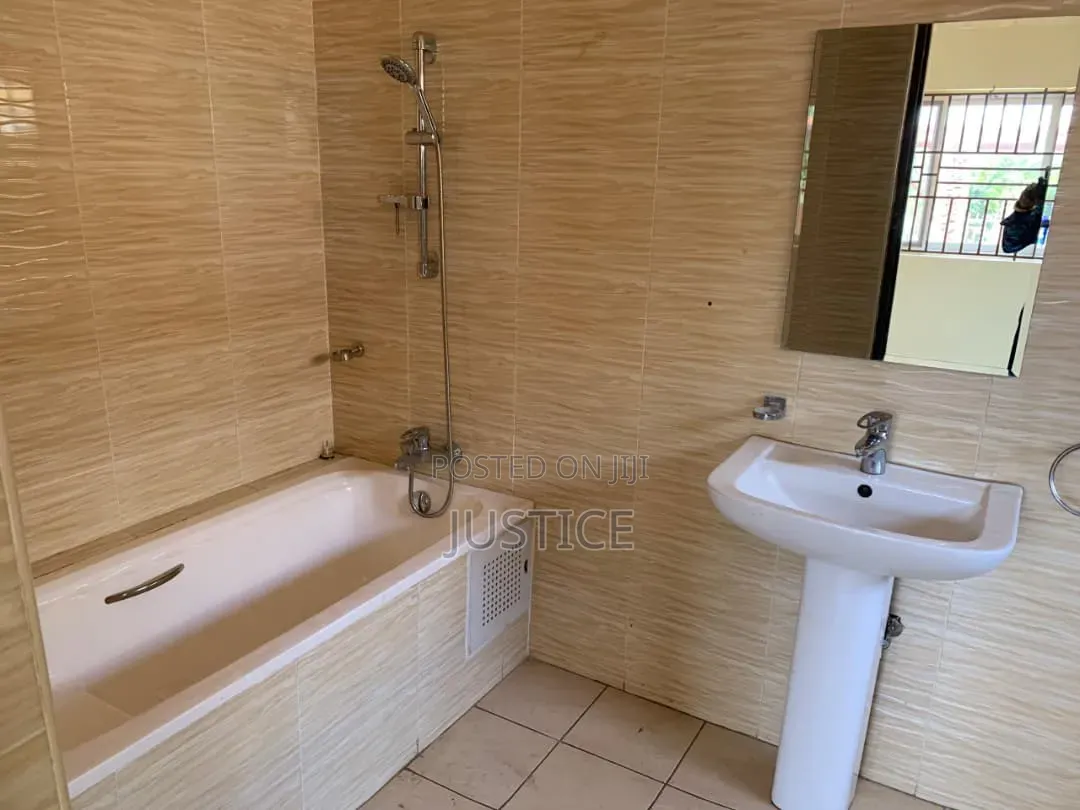3bdrm House in Tema Community 25 for rent in Community 25