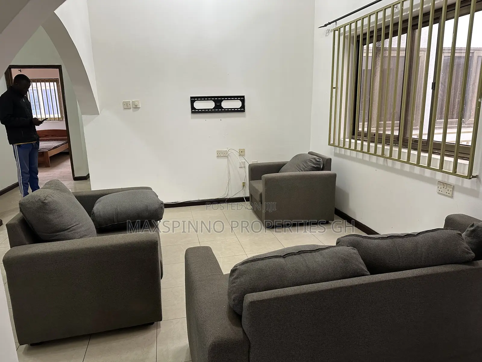 Furnished 4bdrm Apartment in Maxspinno Properties, American House in American House
