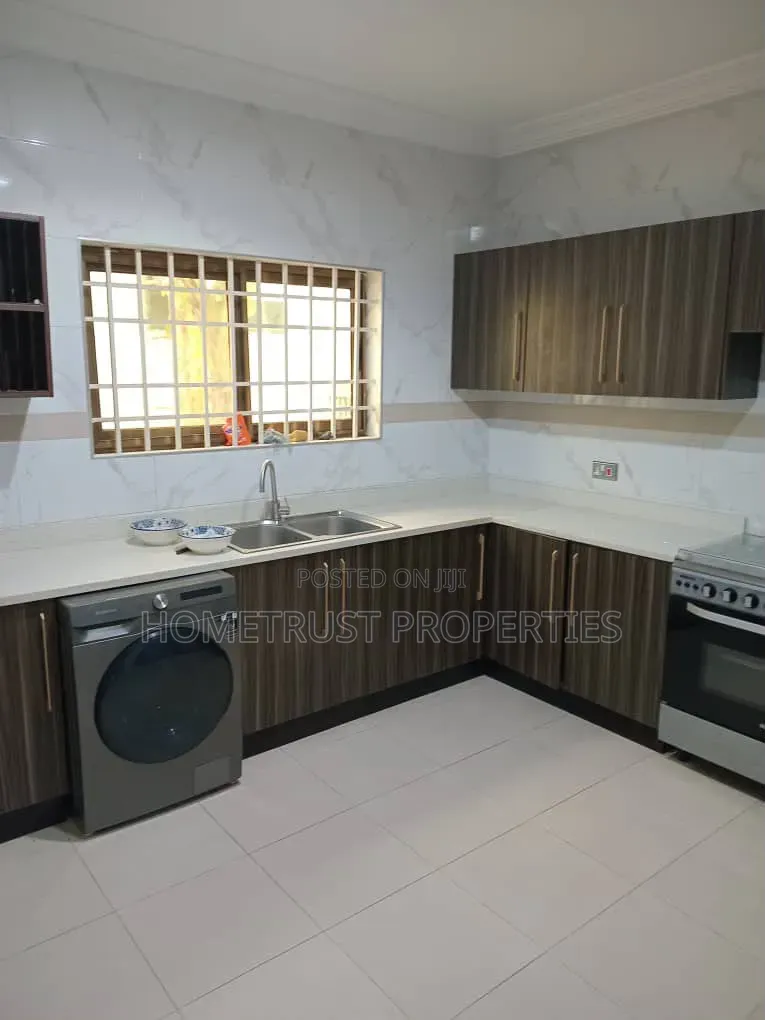 4bdrm House in Amasaman Satellite for sale in Amasaman