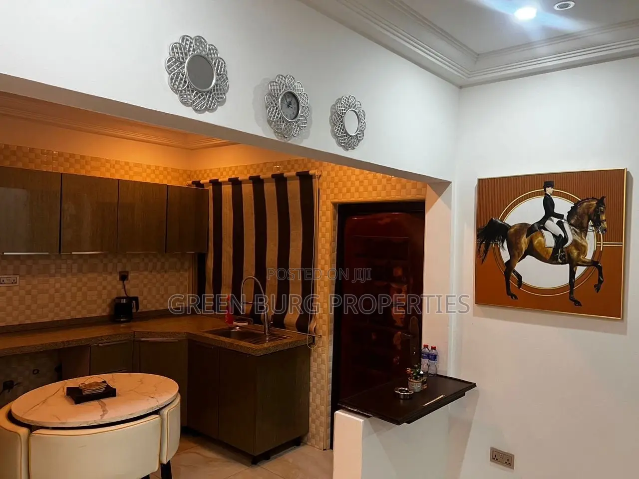 Furnished 2bdrm House in Green, East Legon for rent in East Legon