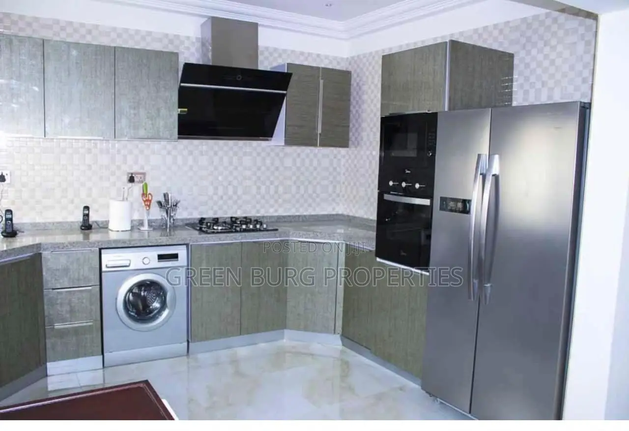Furnished 2bdrm House in Green, East Legon for rent in East Legon