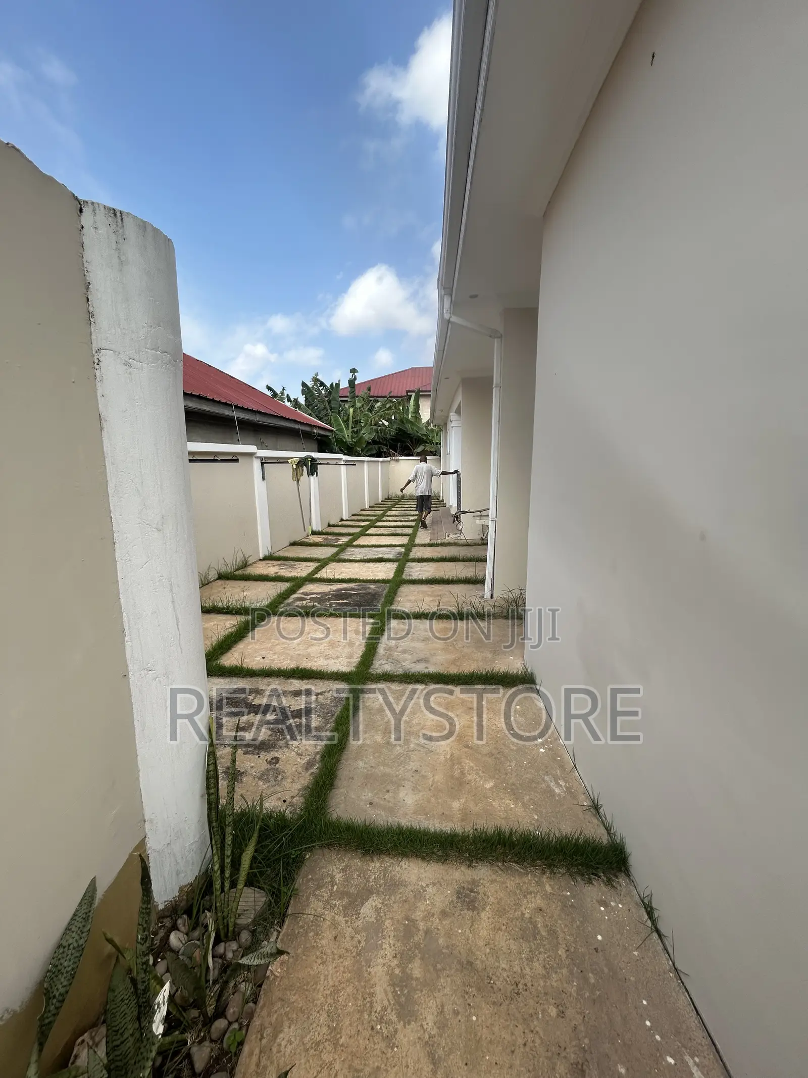 5bdrm House in Realtor Store, Accra Metropolitan for rent in Accra Metropolitan