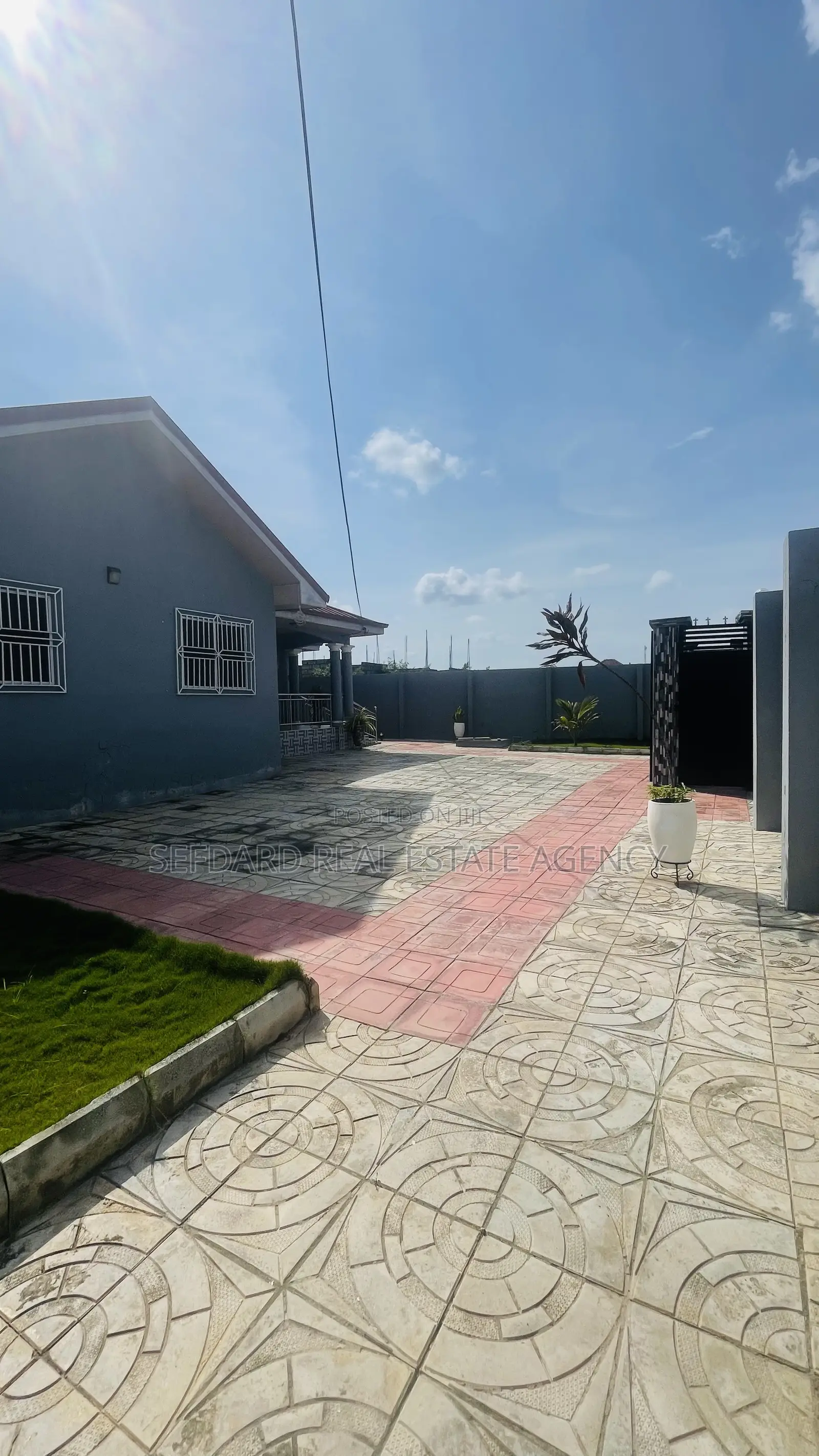 3bdrm House in Sefdard Properties, Amasaman for rent in Amasaman