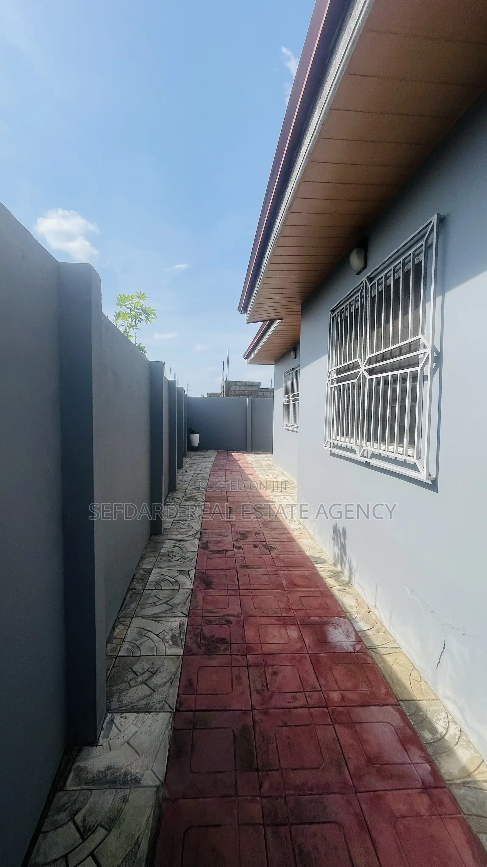 3bdrm House in Sefdard Properties, Amasaman for rent in Amasaman