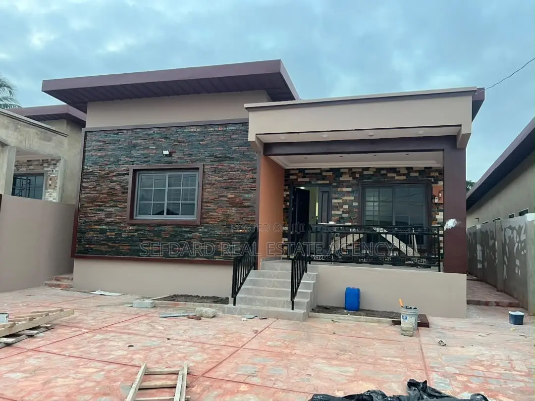 3bdrm House in Sefdard Properties, Gbawe for sale in Gbawe