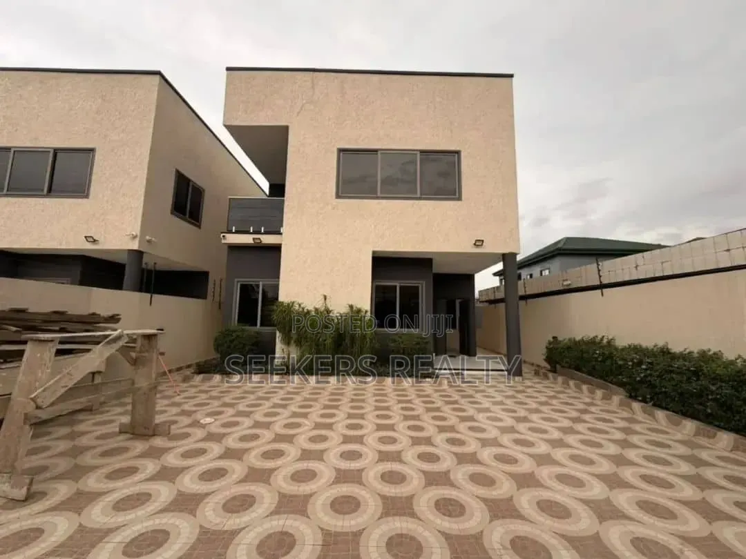 4bdrm House in Seekers Realty, School Junction for sale in School Junction