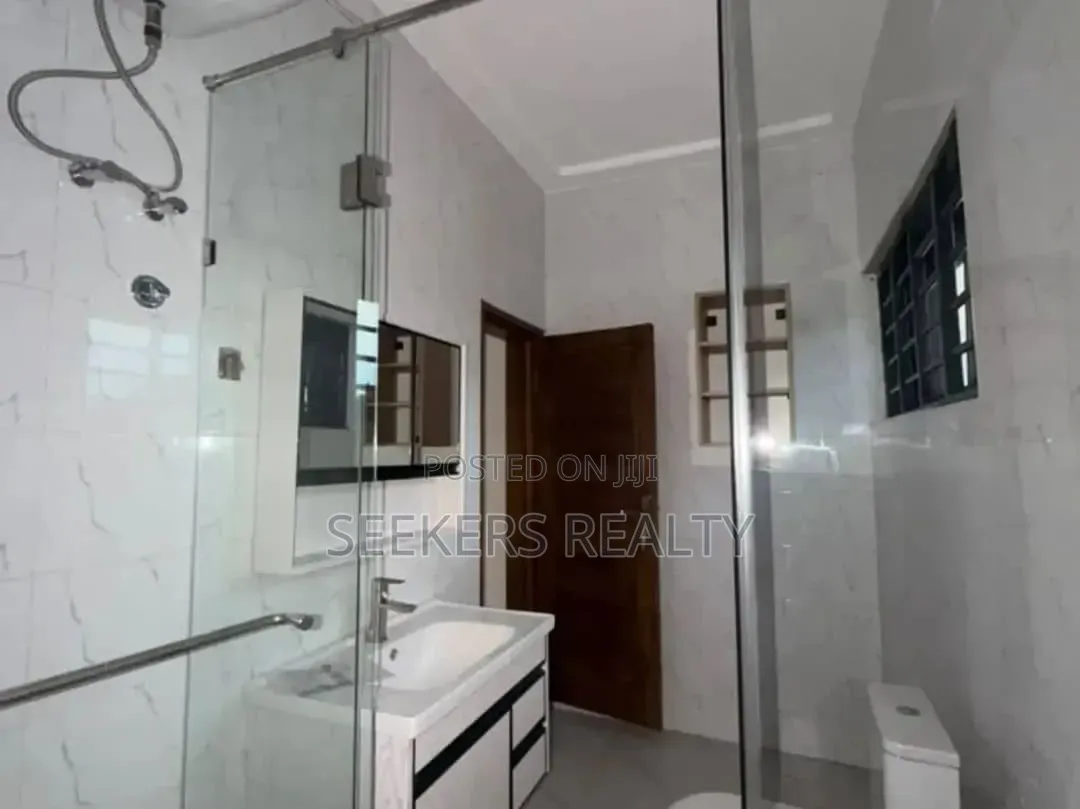 4bdrm House in Seekers Realty, School Junction for sale in School Junction