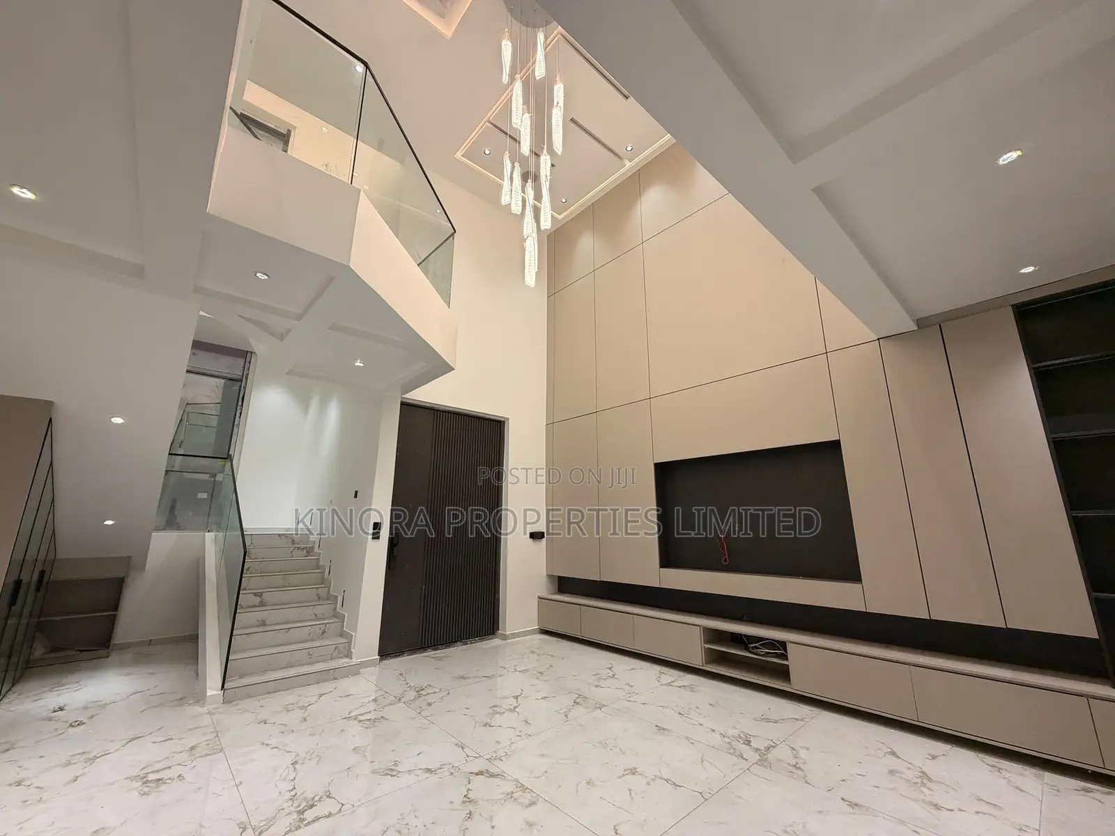 4bdrm Duplex in East Legon-Adjiganor for sale in East Legon