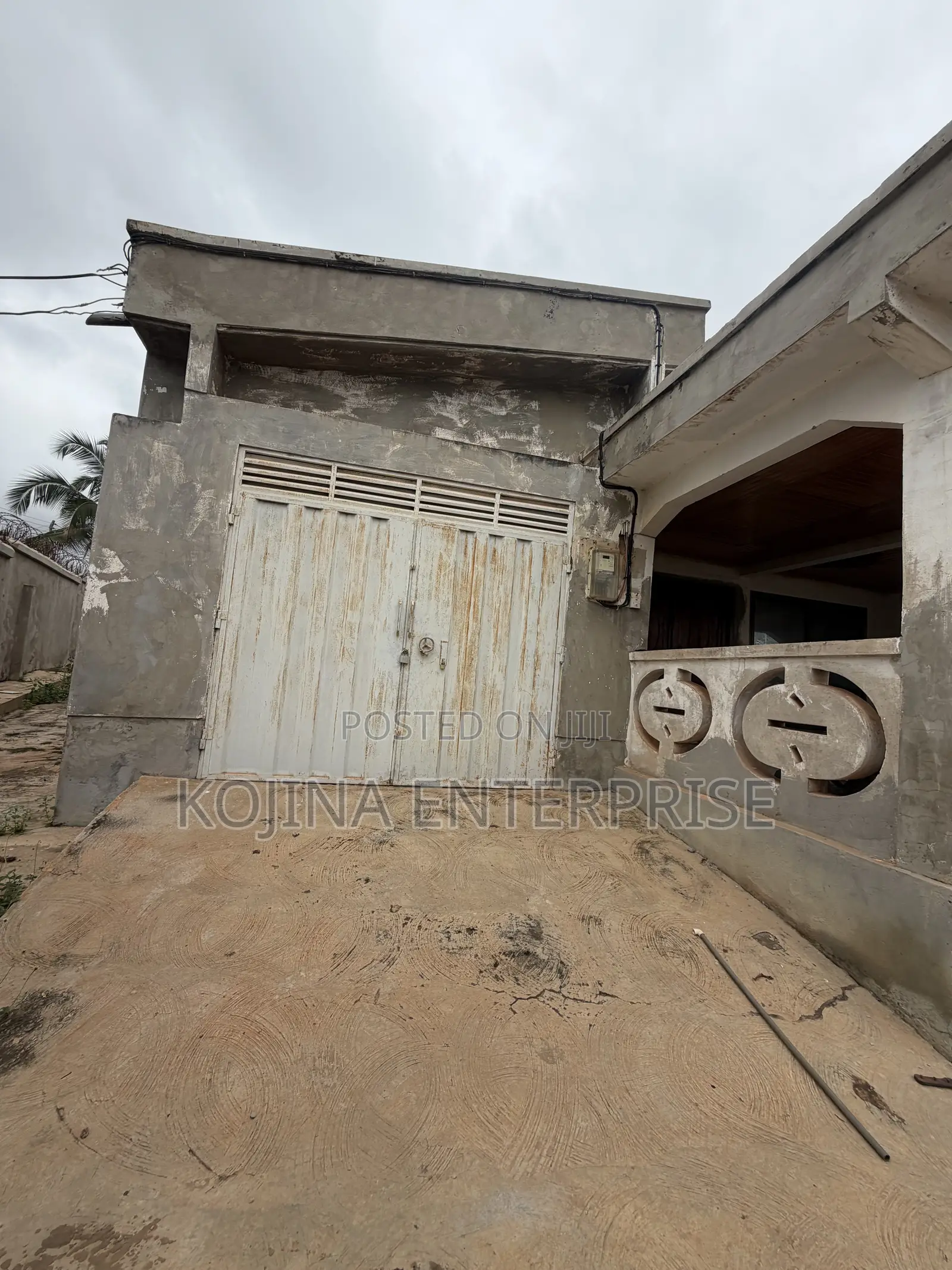 6bdrm House in Paraku, Kumasi Metropolitan for rent in Kumasi Metropolitan