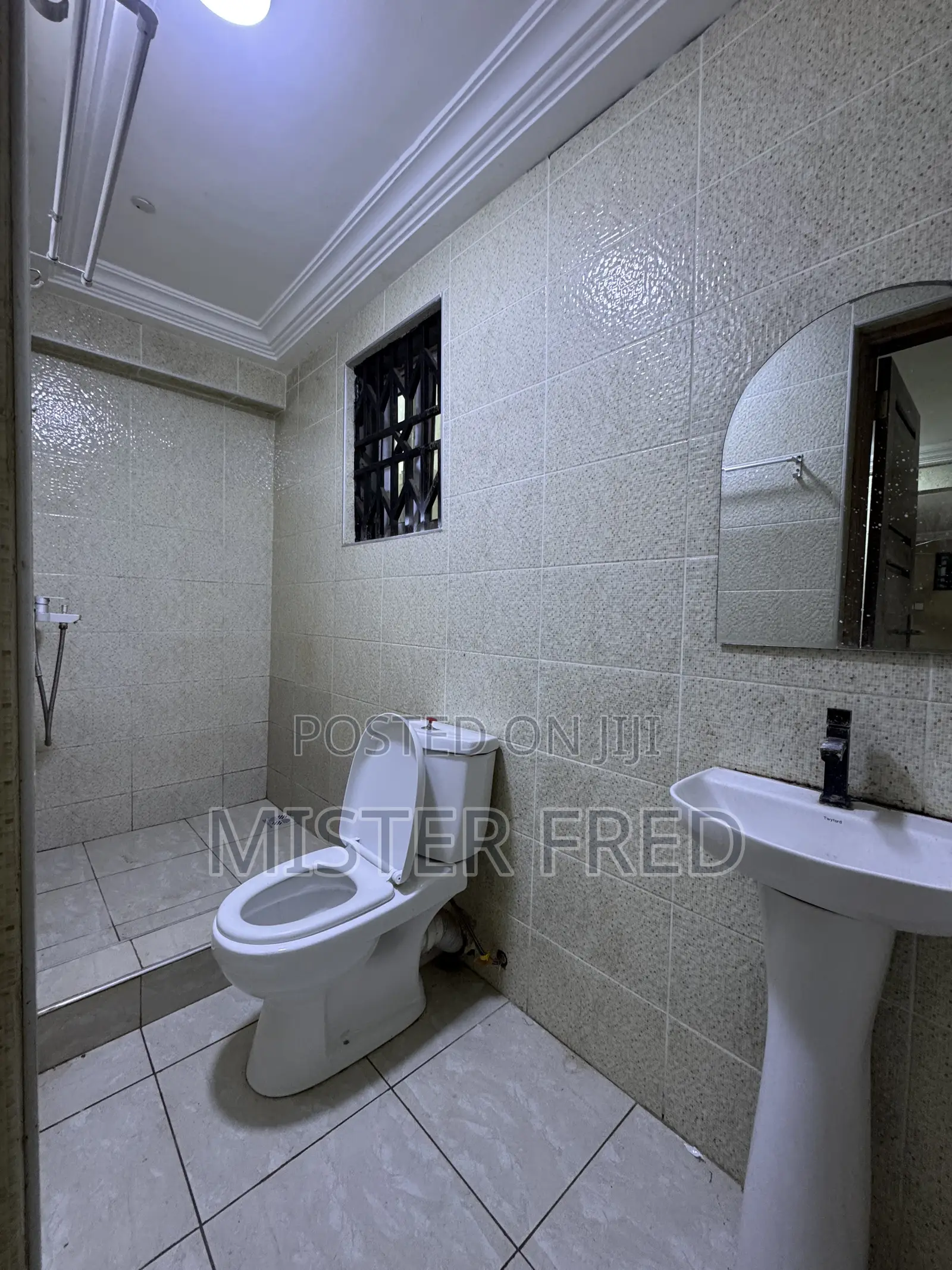 1bdrm Apartment in Redtop, Weija for rent in Weija