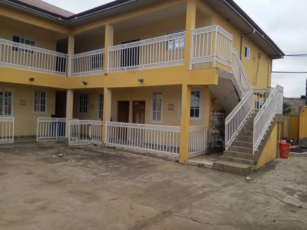 9bdrm Apartment in Sefdard Properties, Ablekuma for sale in Ablekuma