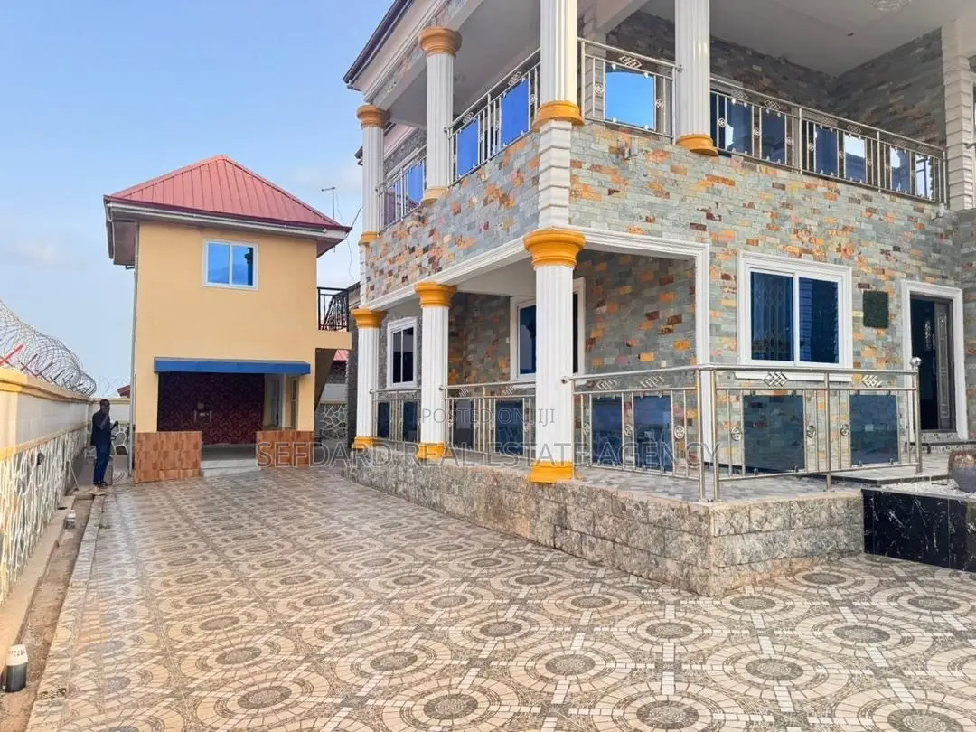5bdrm House in Sefdard Properties, Bortiano for sale in Bortiano