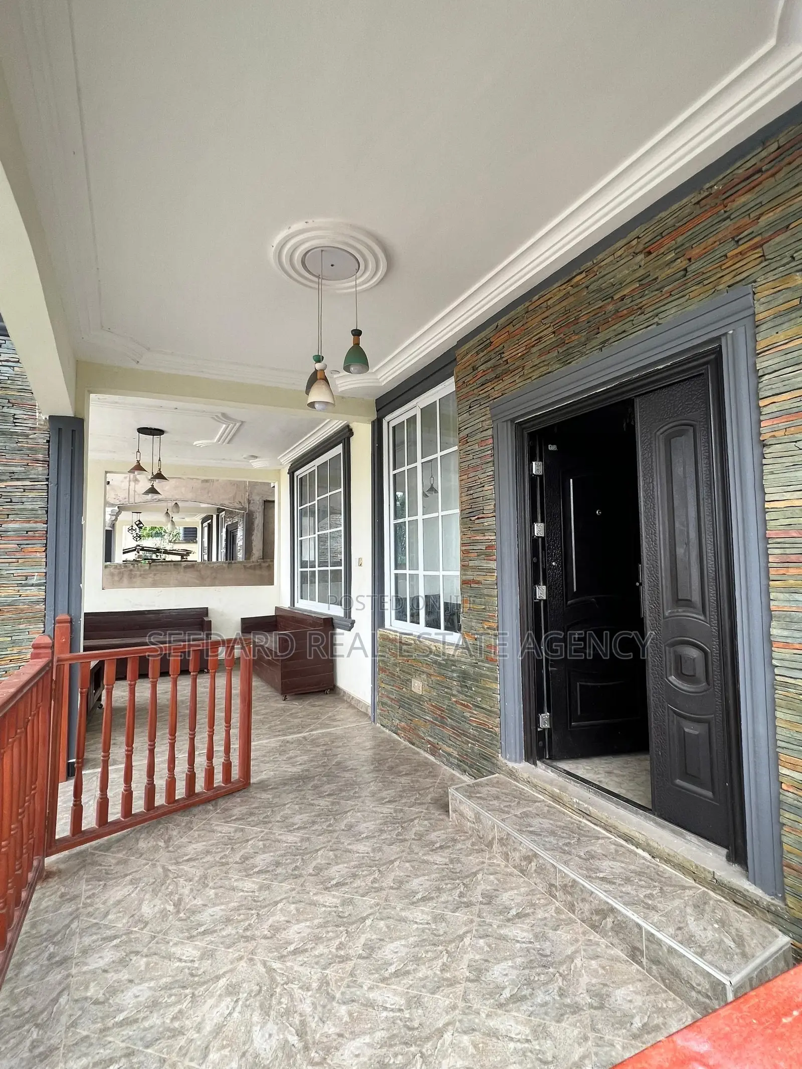 5bdrm Duplex in Sefdard Properties, Ablekuma for sale in Ablekuma