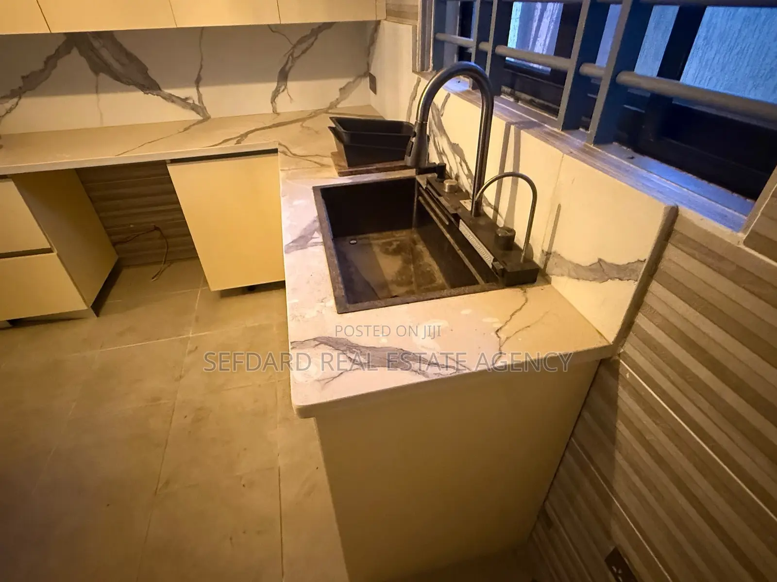 5bdrm Duplex in Sefdard Properties, Lartebiokorshie for rent in Lartebiokorshie