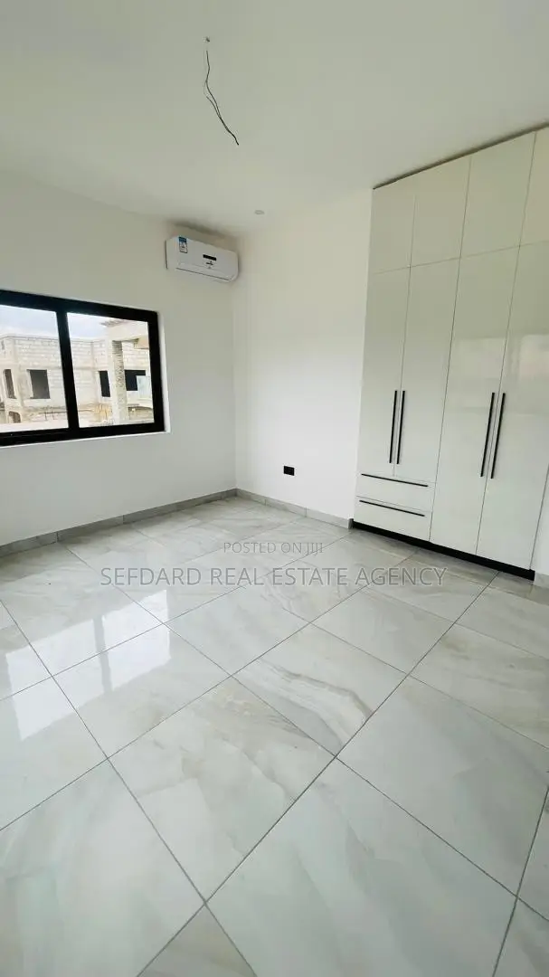 4bdrm House in Sefdard Properties, Ablekuma for sale in Ablekuma