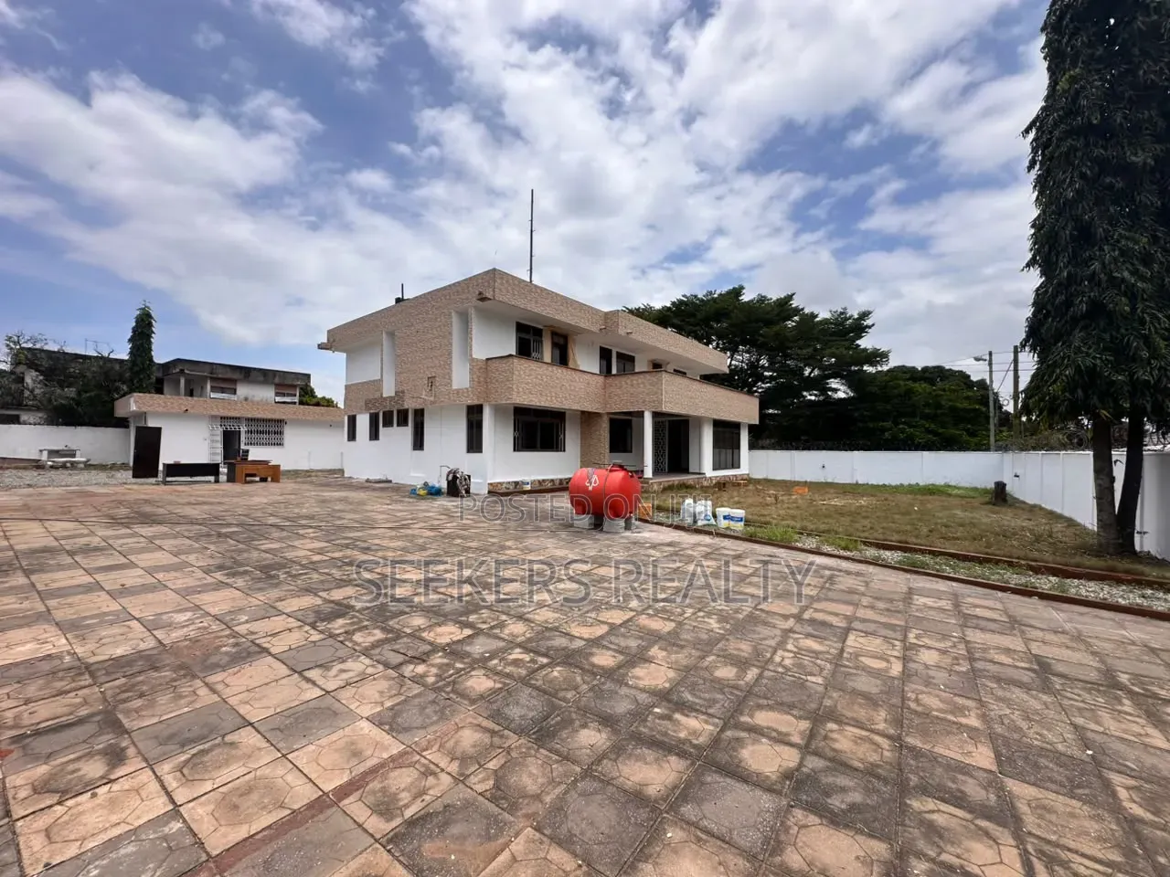 7bdrm House in Seekers Realty, Acquinas for rent in Acquinas