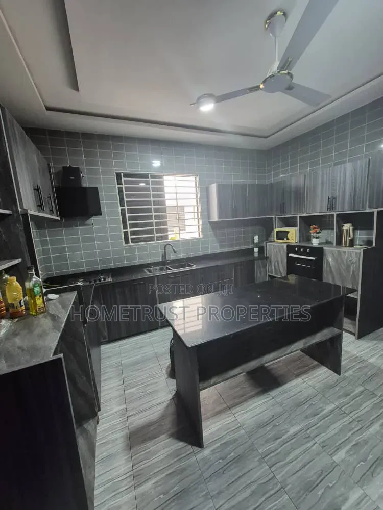 4bdrm Duplex in Kwabenya Acp for sale in Kwabenya