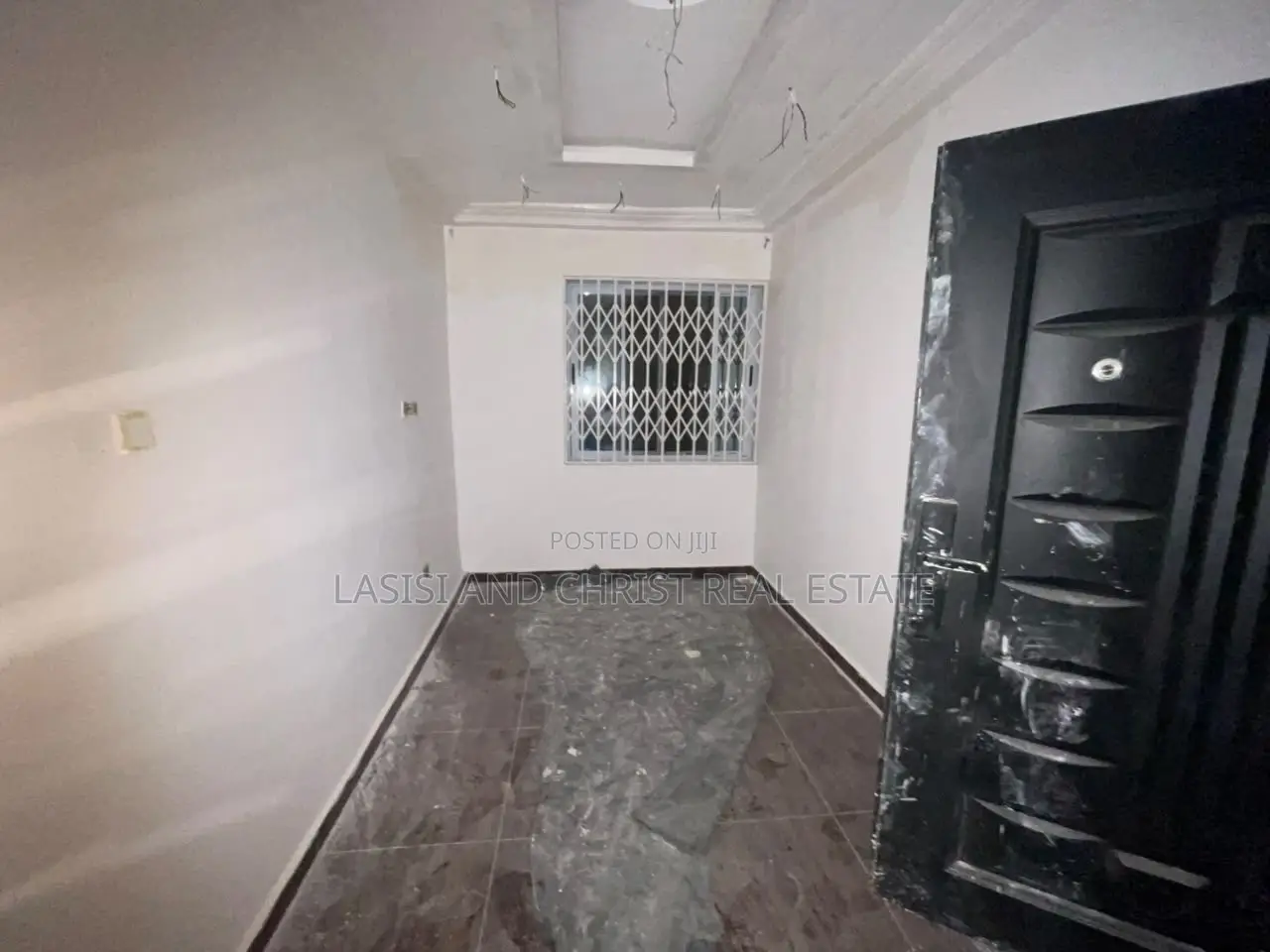 1bdrm Apartment in Lasisi And Christ, Awoshie for rent in Awoshie