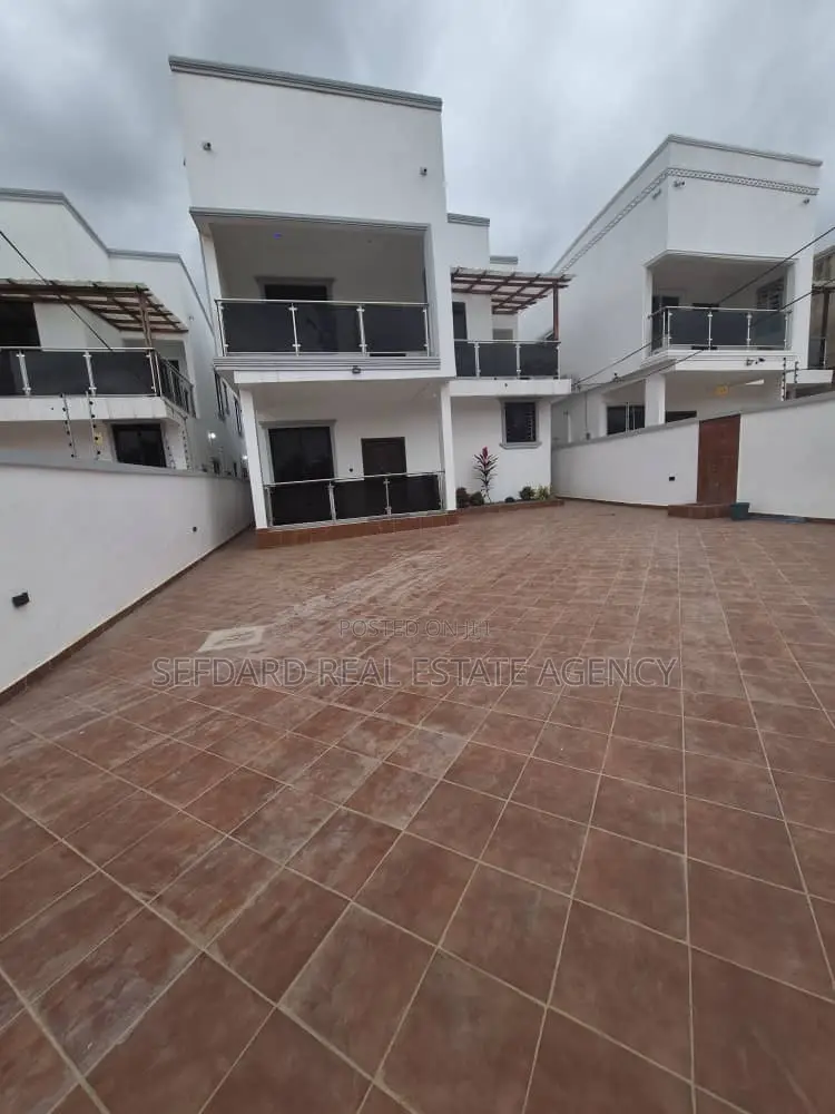 4bdrm House in Sefdard Properties, Kwabenya for sale in Kwabenya