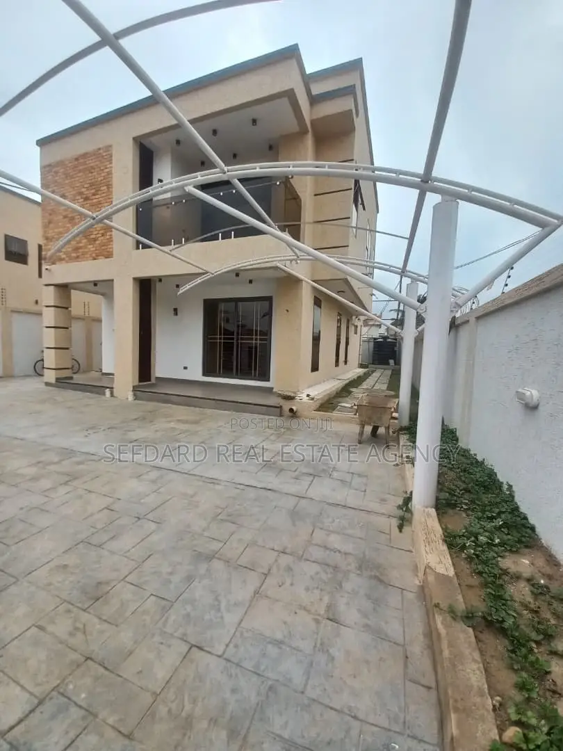 4bdrm House in Sefdard Properties, East Legon for sale in East Legon