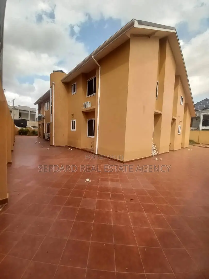 7bdrm House in Sefdard Properties, East Legon for rent in East Legon