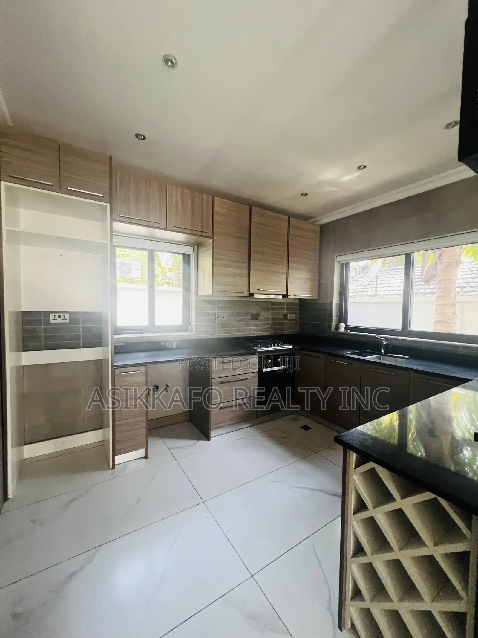 4bdrm Duplex in Goil Station Area, Tseaddo for rent in Tseaddo