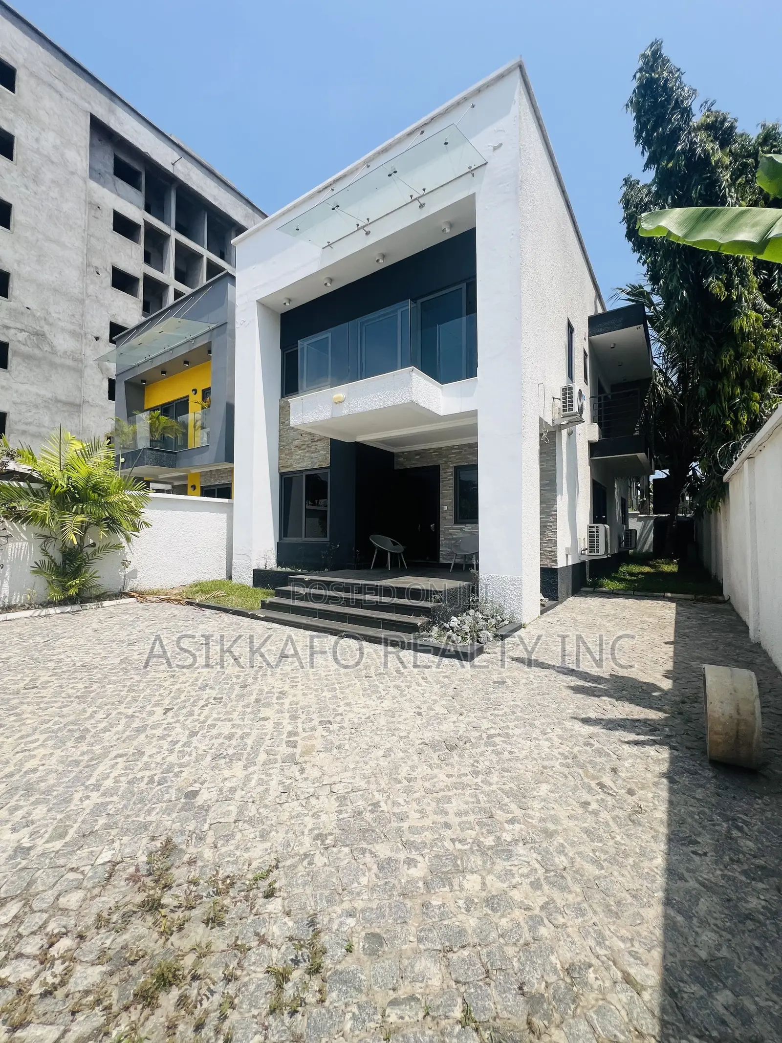 4bdrm Duplex in Goil Station Area, Tseaddo for rent in Tseaddo