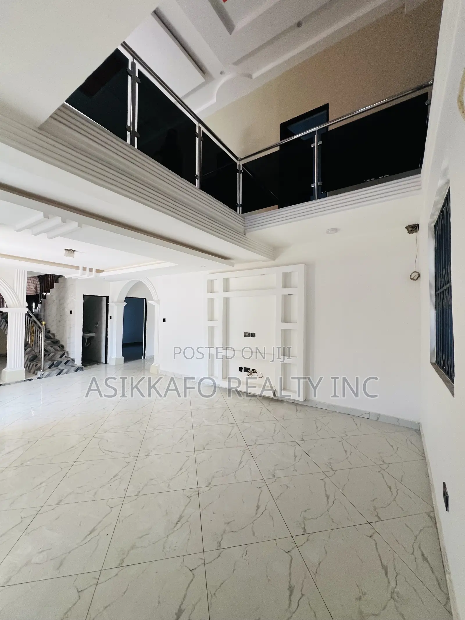 5bdrm Duplex in Coastal Estate, Spintex for rent in Spintex