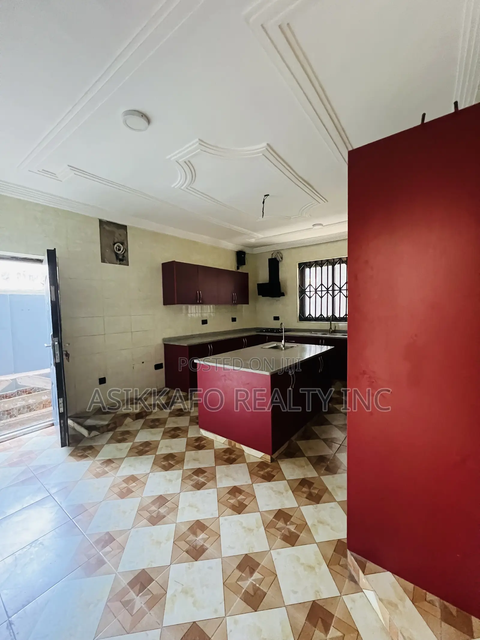 5bdrm Duplex in Coastal Estate, Spintex for rent in Spintex