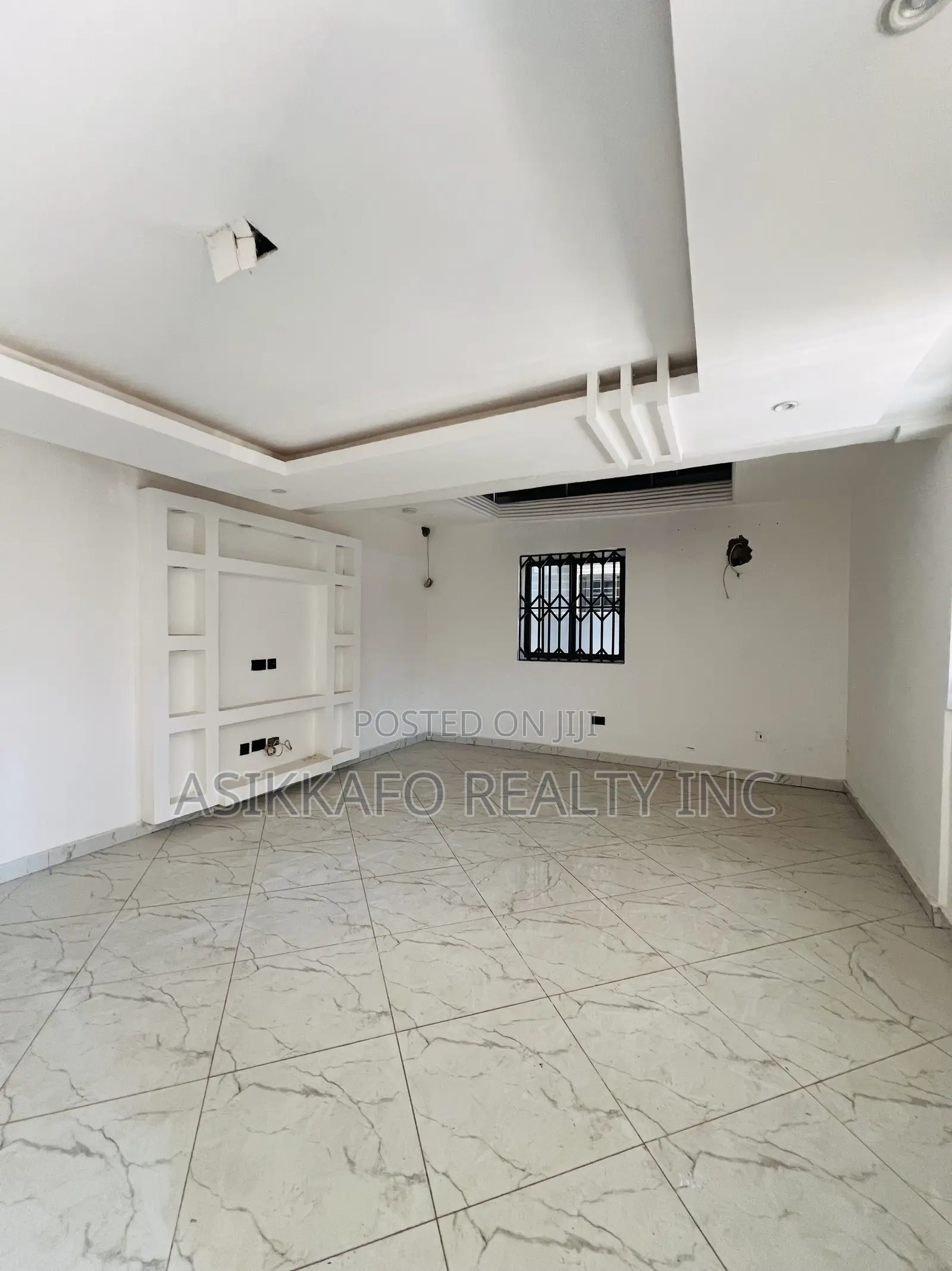 5bdrm Duplex in Coastal Estate, Spintex for rent in Spintex