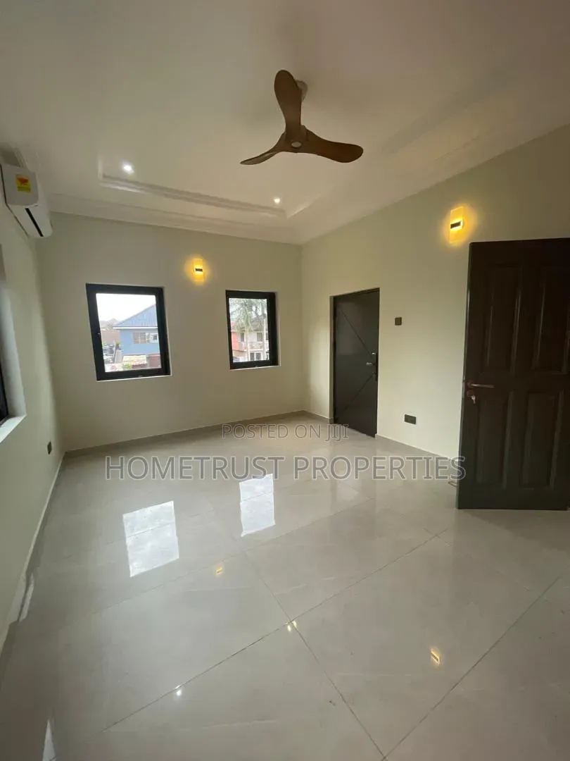 4bdrm Duplex in Agboba, School Park Area for rent in School Park Area