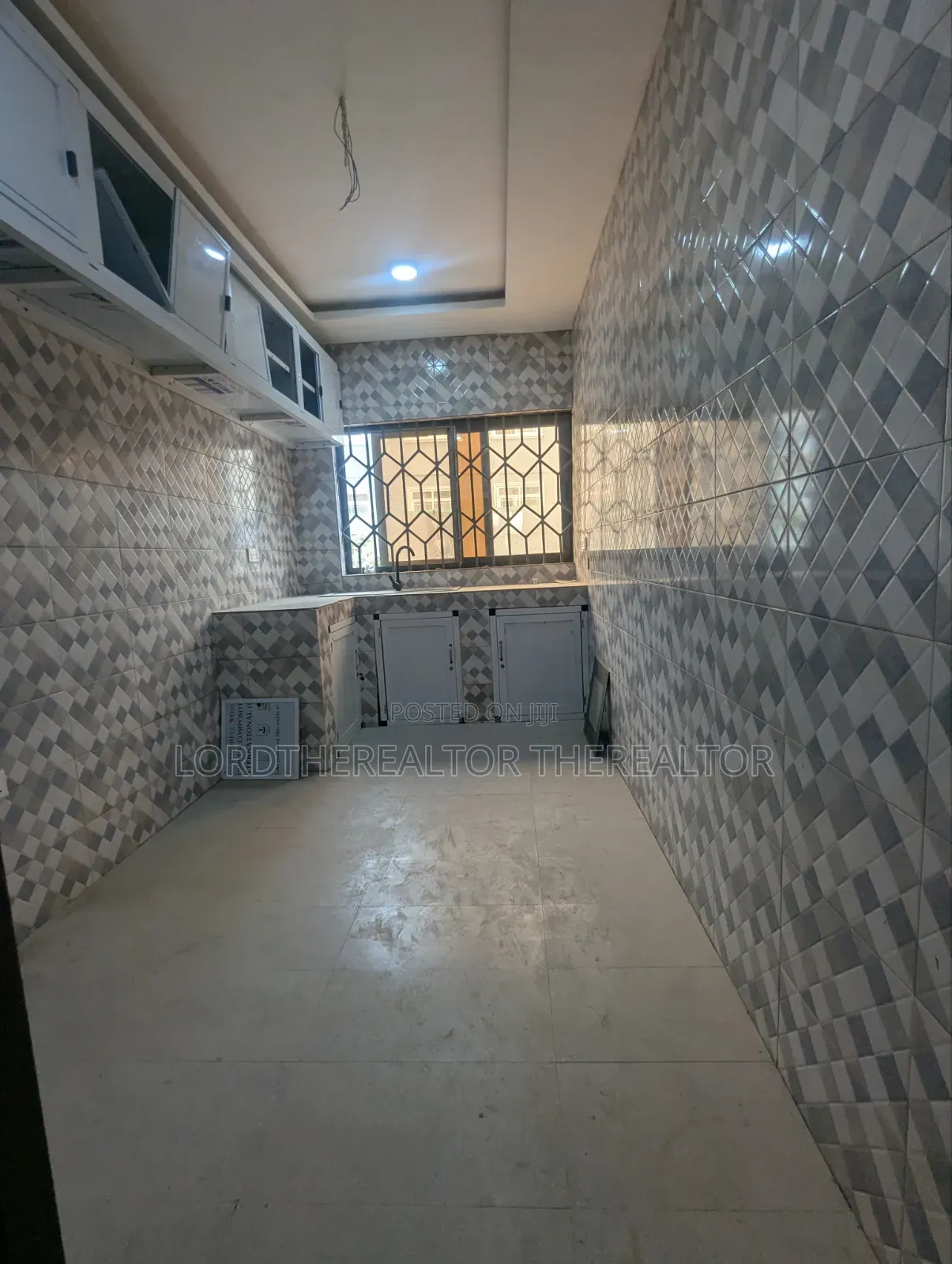 3bdrm Apartment in Pokuase for rent in Pokuase