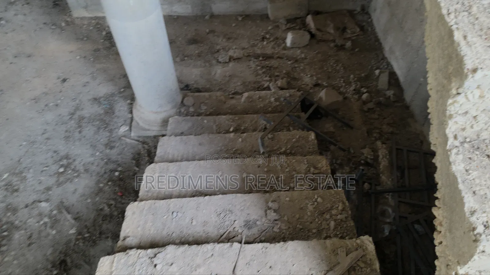 5bdrm House in Fredimens Real, Kwabre for sale in Kwabre