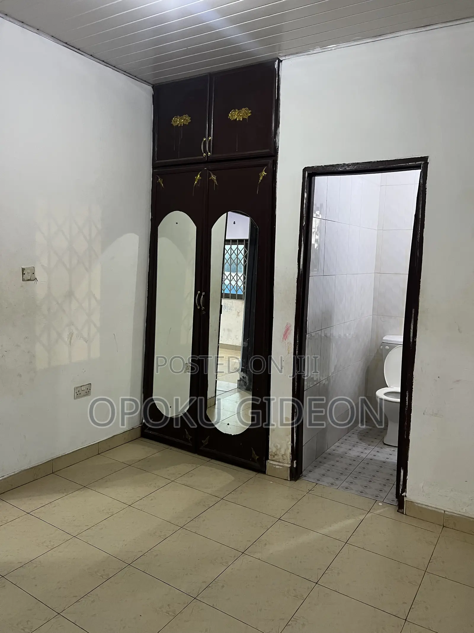 1bdrm Room & Parlour in Pentecost Junction, Ablekuma for rent in Ablekuma