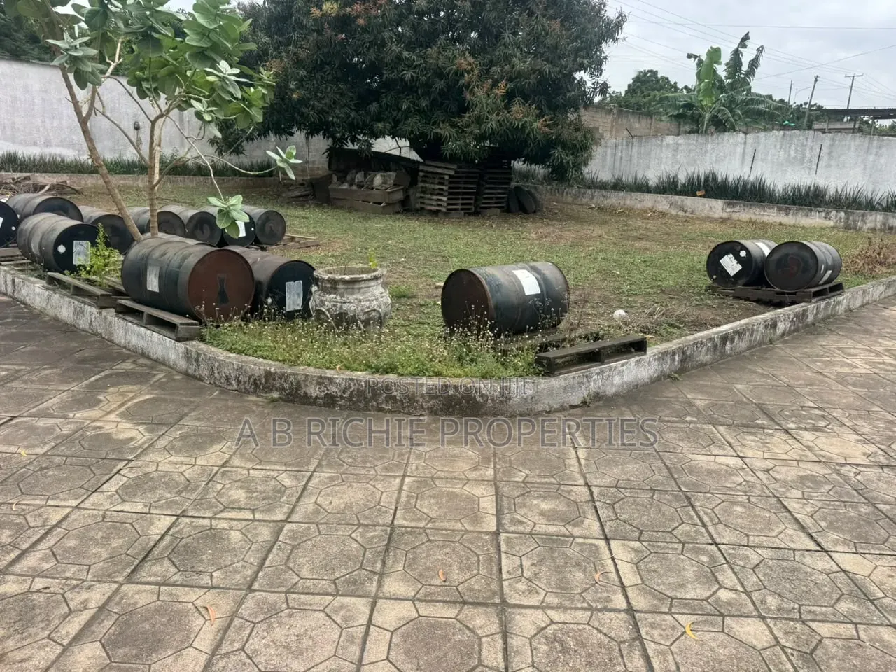 2 Plot of Land for Sale at Dzorwulu in Dzorwulu