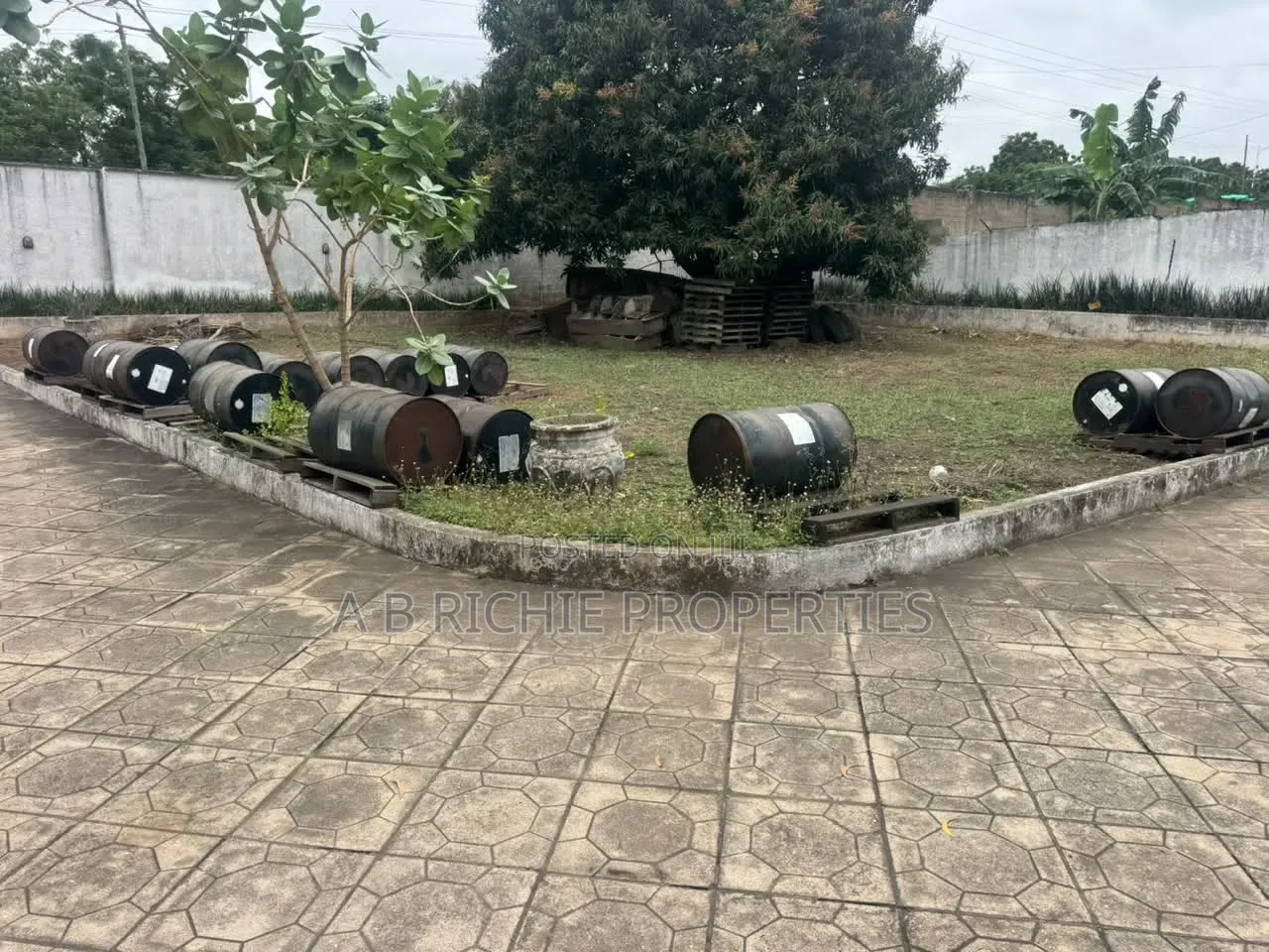 2 Plot of Land for Sale at Dzorwulu in Dzorwulu