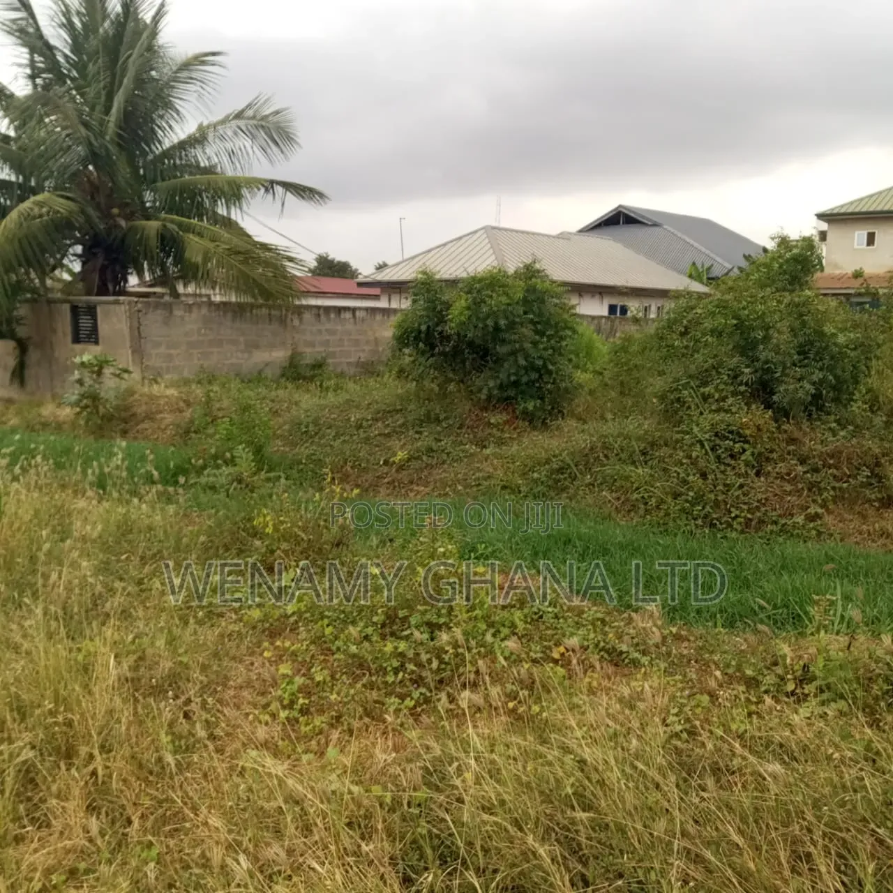 Half Plot for Sale in Community 25