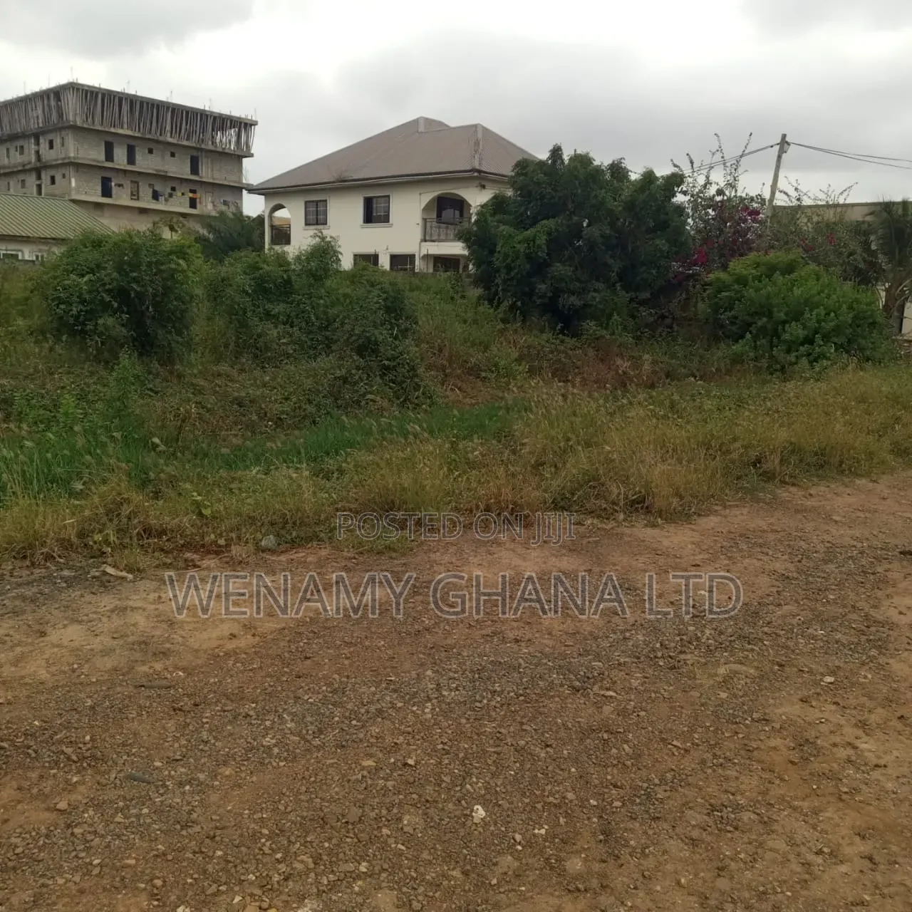 Half Plot for Sale in Community 25