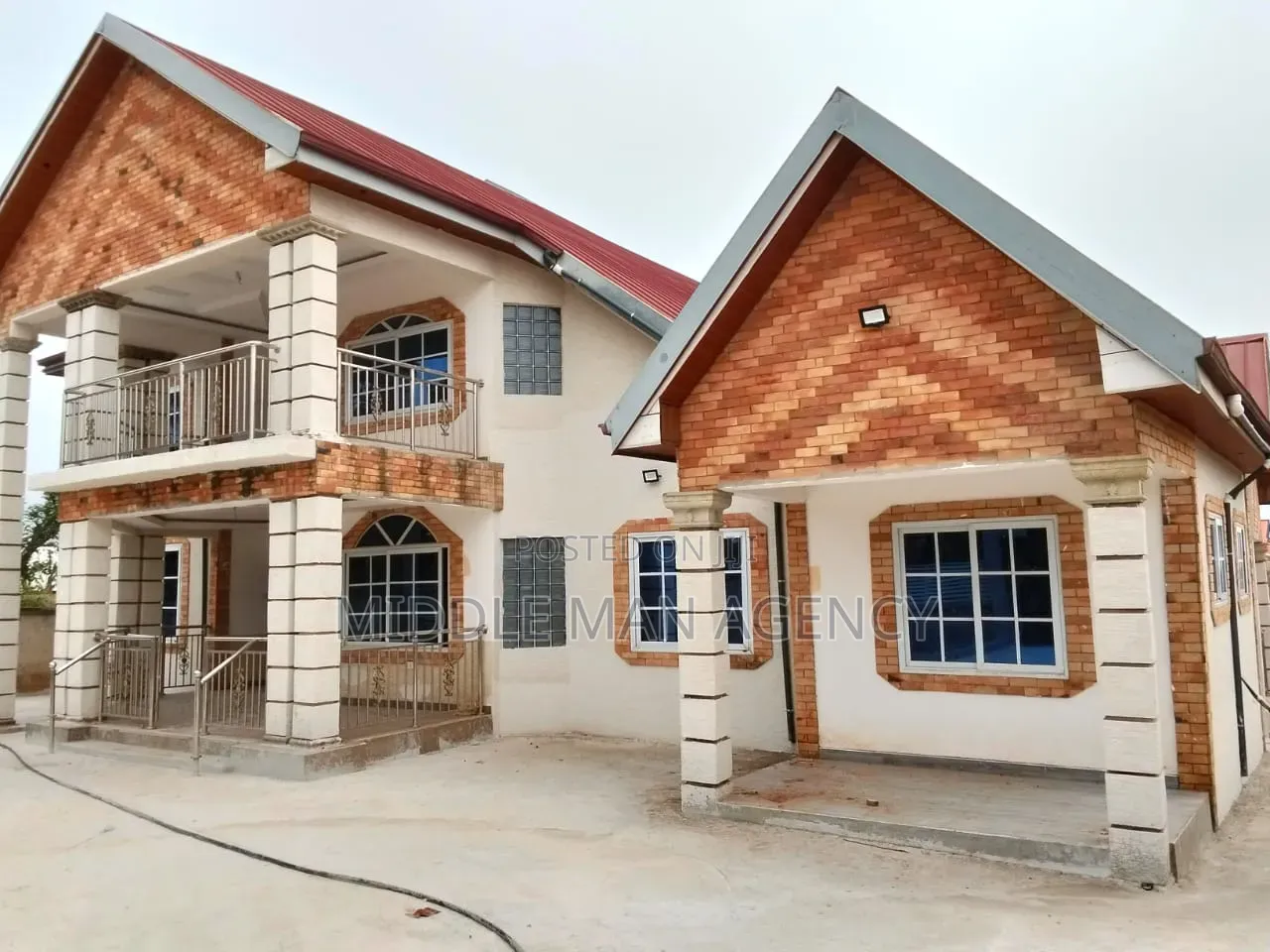 Furnished 7bdrm House in Middle Man Agency, Ejisu-Juaben Municipal in Ejisu-Juaben Municipal