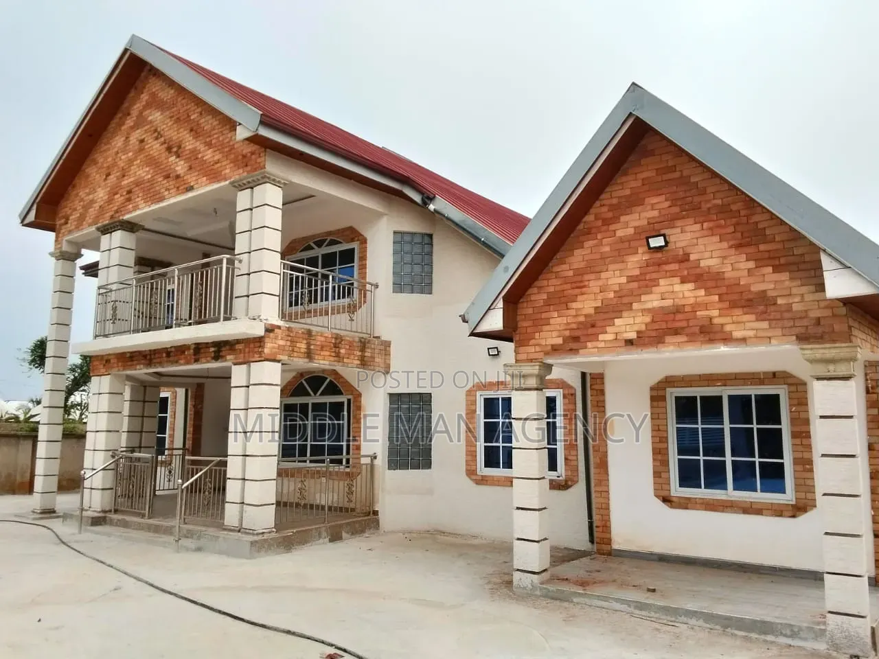 Furnished 7bdrm House in Middle Man Agency, Ejisu-Juaben Municipal in Ejisu-Juaben Municipal