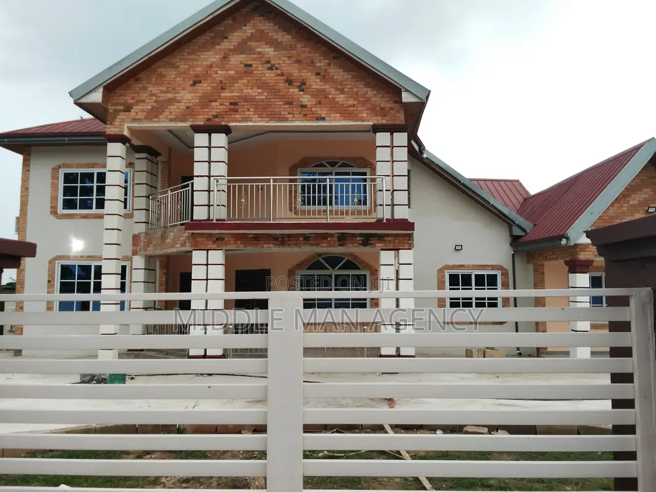 Furnished 7bdrm House in Middle Man Agency, Ejisu-Juaben Municipal in Ejisu-Juaben Municipal
