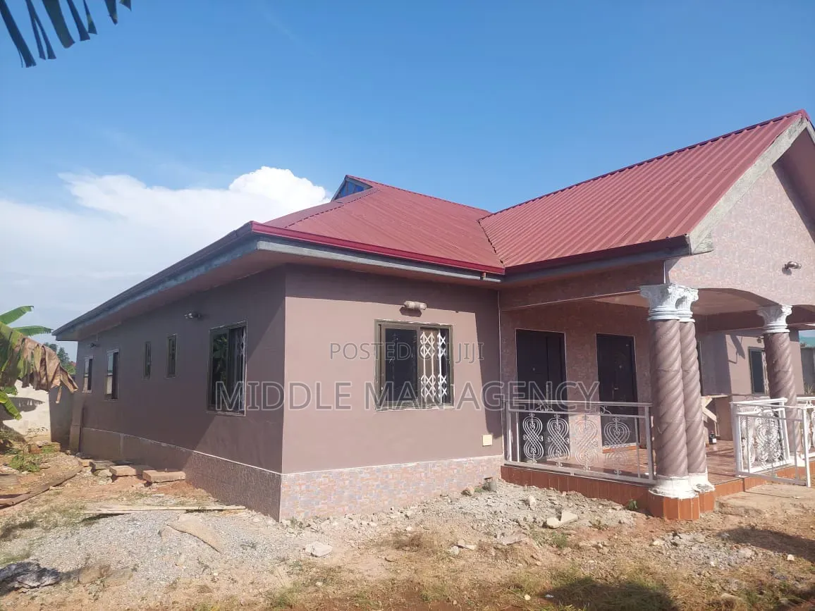 Furnished 4bdrm House in Middle Man Agency, Ejisu-Juaben Municipal in Ejisu-Juaben Municipal