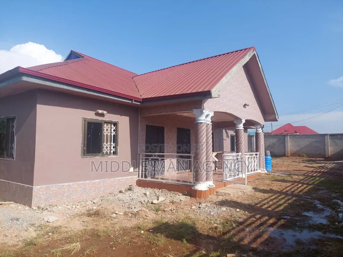 Furnished 4bdrm House in Middle Man Agency, Ejisu-Juaben Municipal in Ejisu-Juaben Municipal