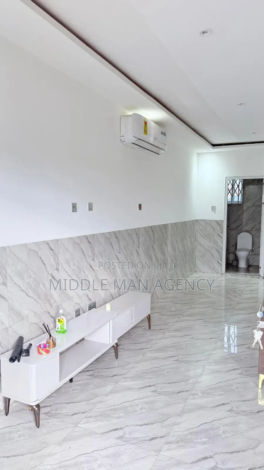 Furnished 4bdrm Mansion in Middle Man Agency, Kumasi Metropolitan in Kumasi Metropolitan