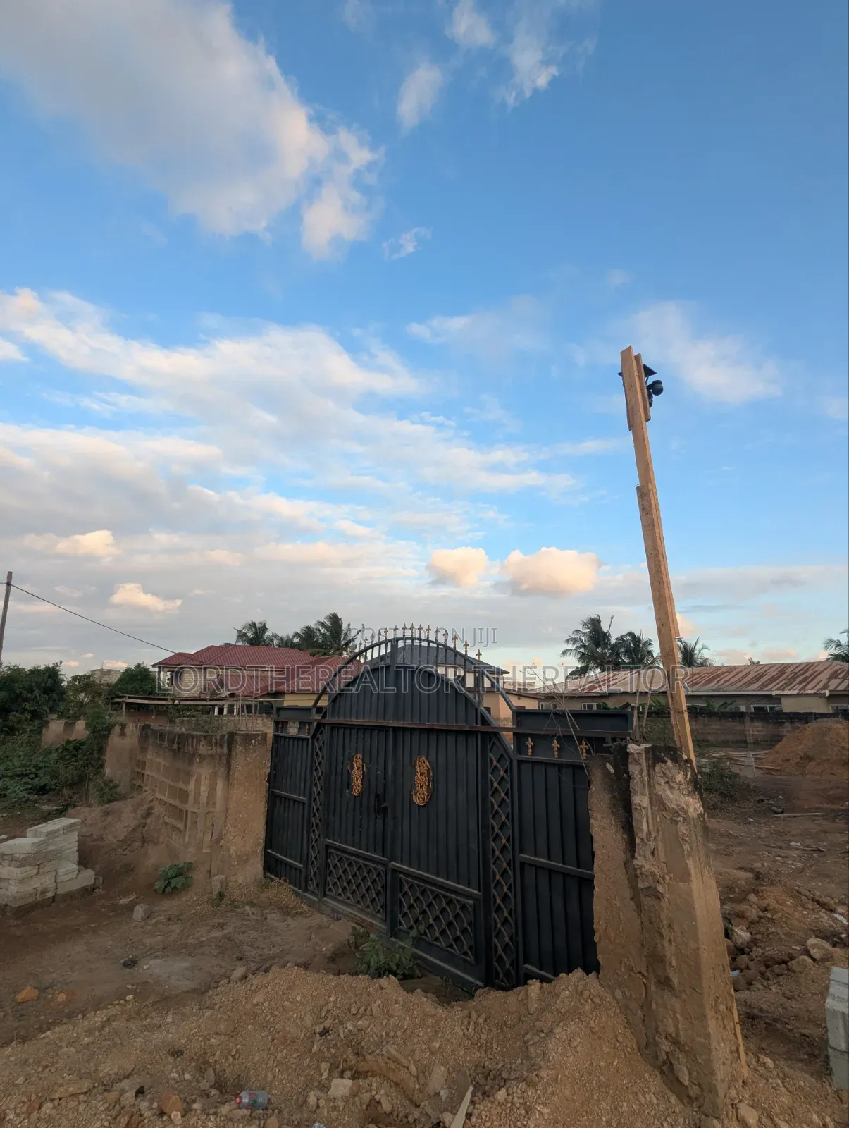 Titled Full Plot for Sale in New Legon