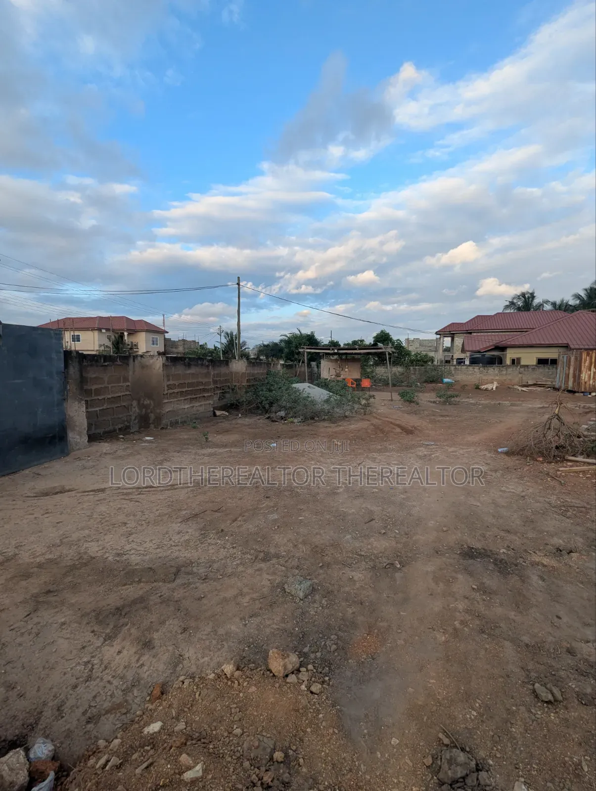 Titled Full Plot for Sale in New Legon