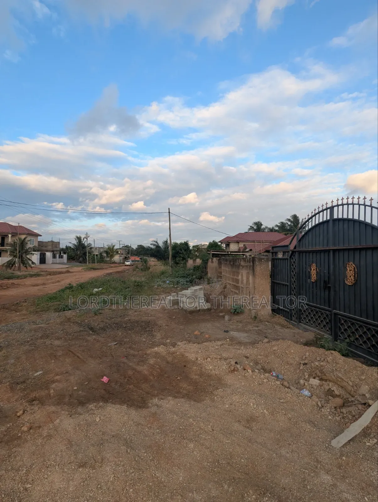 Titled Full Plot for Sale in New Legon