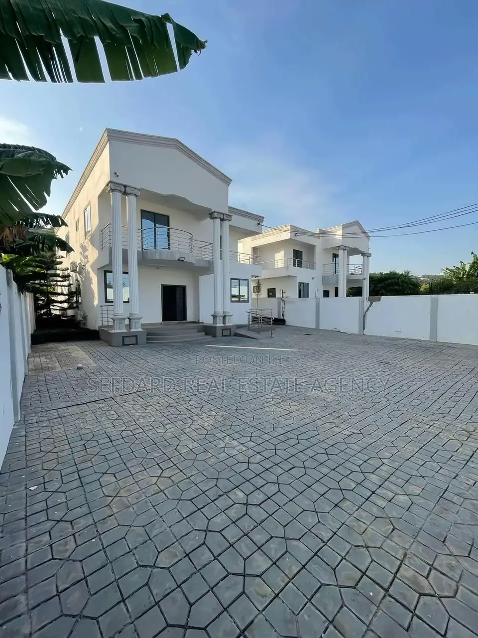 3bdrm Duplex in Sefdard Properties, Oyarifa for sale in Oyarifa