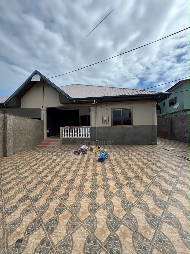 3bdrm House in West Hills Mall Area for rent in West Hills Mall Area